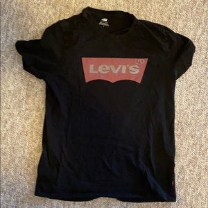 Levi’s T-shirt